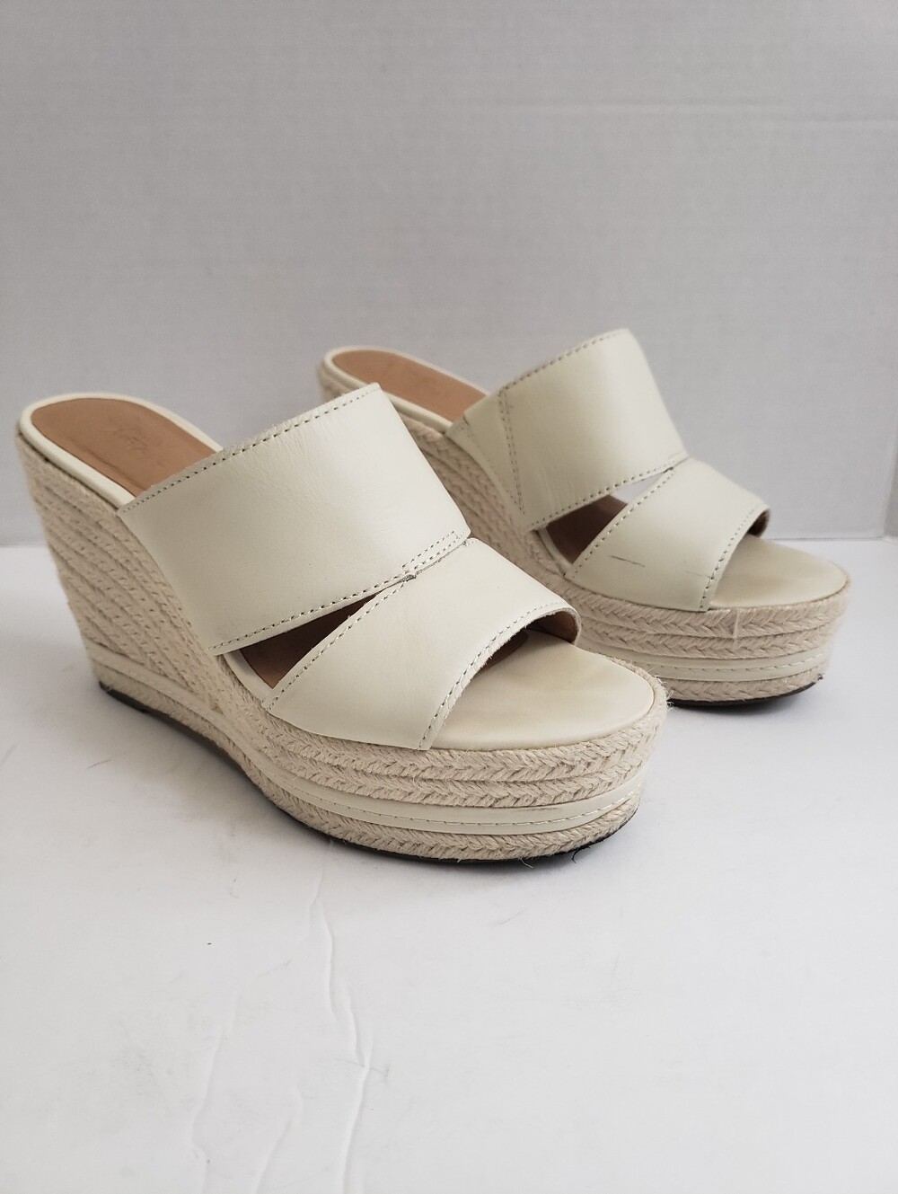 Sz 6.5 Crown Vintage 'Erasin" Cream Leather Upper Sip On Wedge Heels